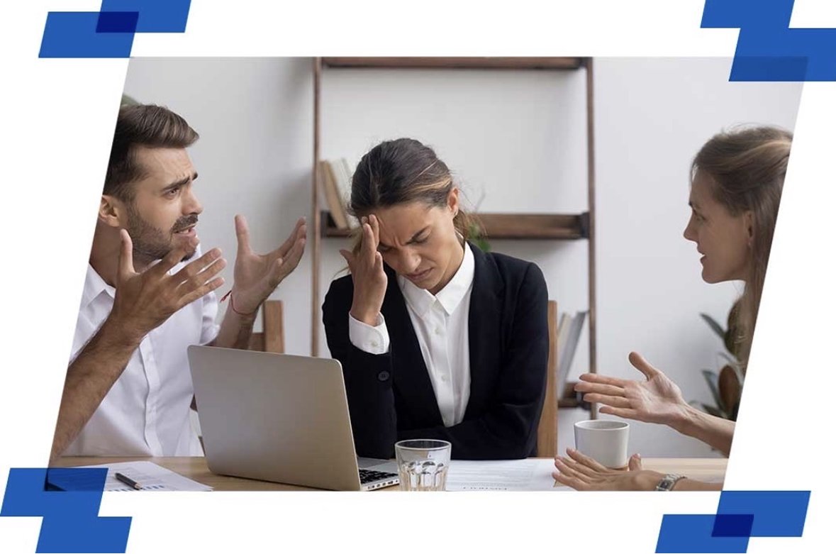 Mão alcançando o céu — transformação pessoal